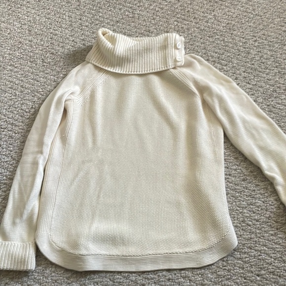 Cream heavy-knit sweater from Talbots in an extra small. Very comfortable - Picture 1 of 2